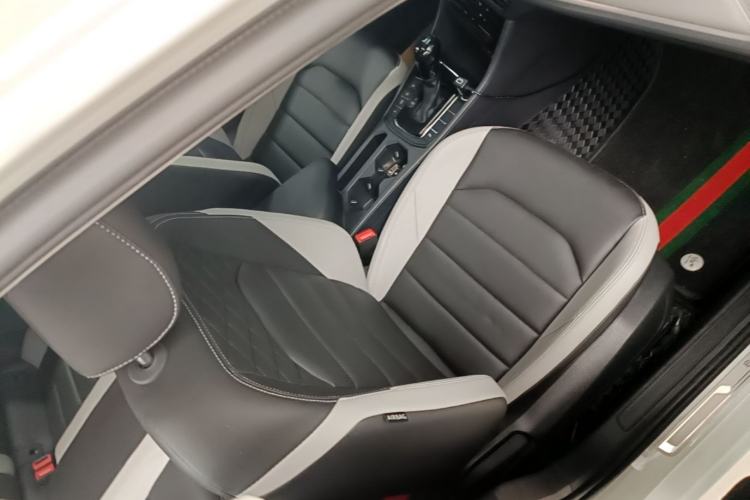 Used Volkswagen Bora 2023 300TSI DSG Prestige Edition Right Front Seat