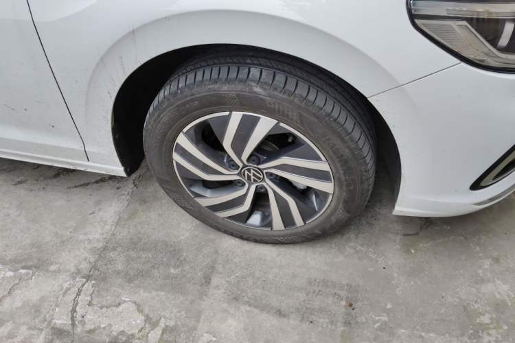 Used Volkswagen Bora 2023 200TSI DSG Enjoyment Edition Right Front Wheel Hub
