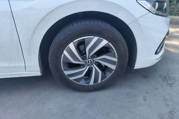 Used Volkswagen Bora 2023 200TSI DSG Enjoyment Edition Right Front Wheel Hub