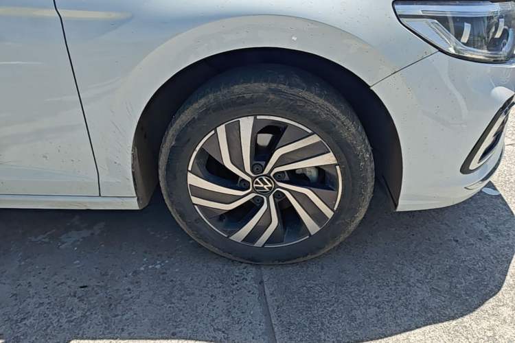 Used Volkswagen Bora 2023 200TSI DSG Enjoyment Edition Right Front Wheel Hub