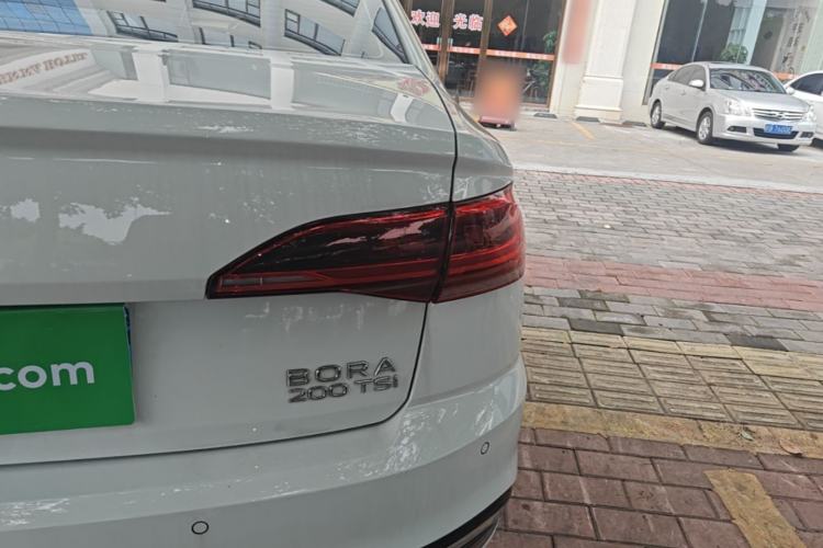 Used Volkswagen Bora 2023 200TSI DSG YueXing PRO Edition Right Rear Taillight