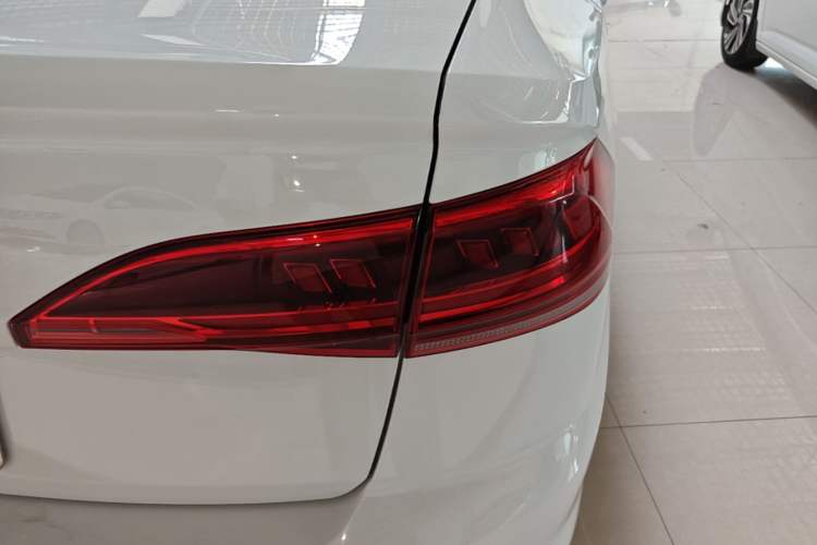Used Volkswagen Bora 2023 200TSI DSG SmartDrive PRO Edition Right Rear Taillight