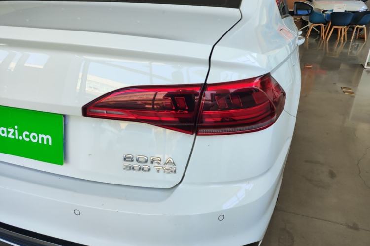 Used Volkswagen Bora 2023 300TSI DSG Prestige Edition Right Rear Taillight