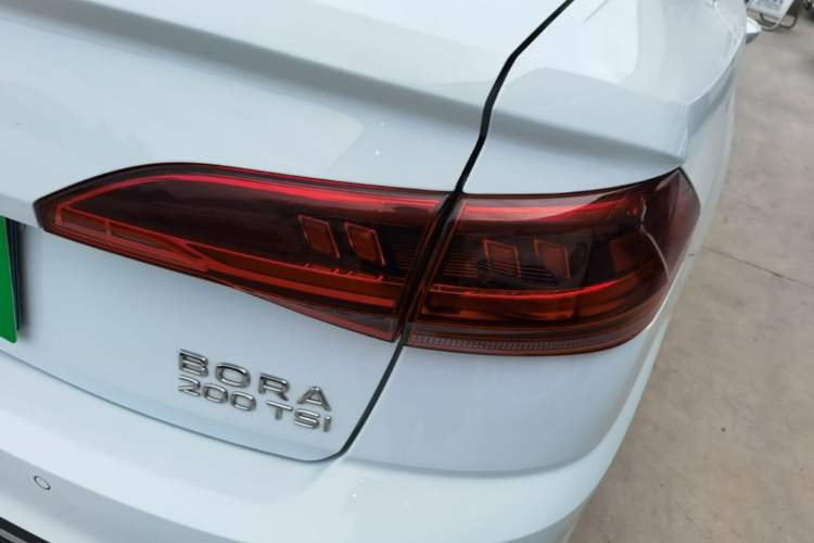 Used Volkswagen Bora 2023 200TSI DSG Comfort Edition Right Rear Taillight