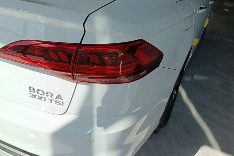 Used Volkswagen Bora 2023 200TSI DSG Enjoyment Edition Right Rear Taillight