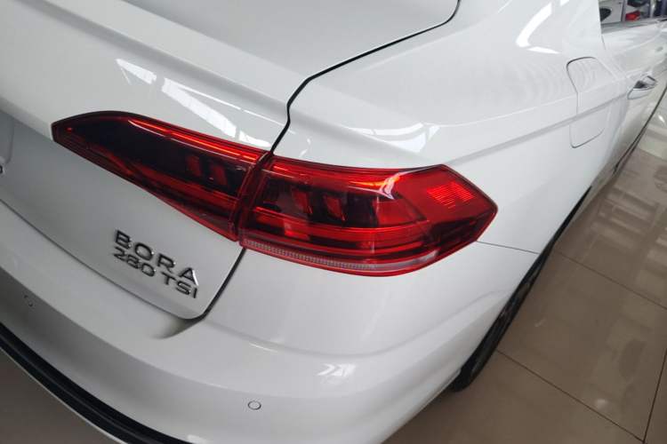 Used Volkswagen Bora 2023 280TSI DSG Prestige Edition Right Rear Taillight