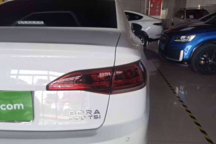 Used Volkswagen Bora 2023 300TSI DSG Prestige Edition Right Rear Taillight