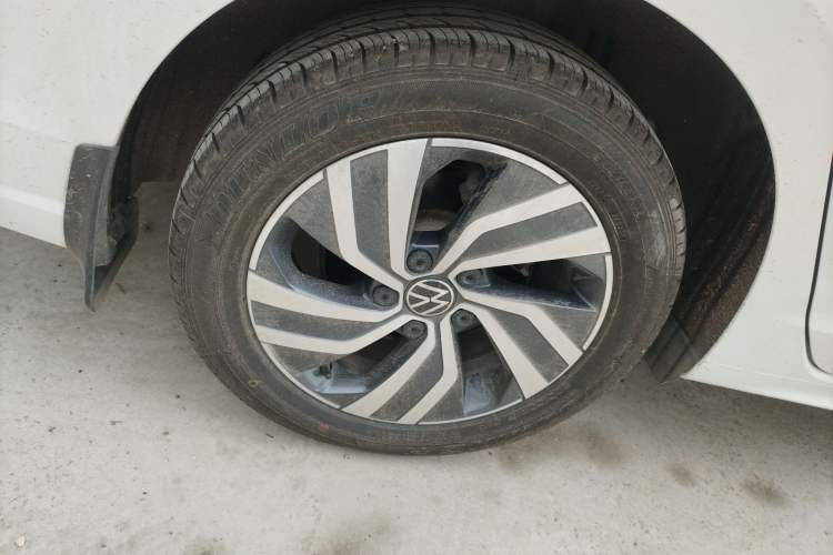Used Volkswagen Bora 2023 200TSI DSG Enjoyment Edition Right Rear Wheel Hub