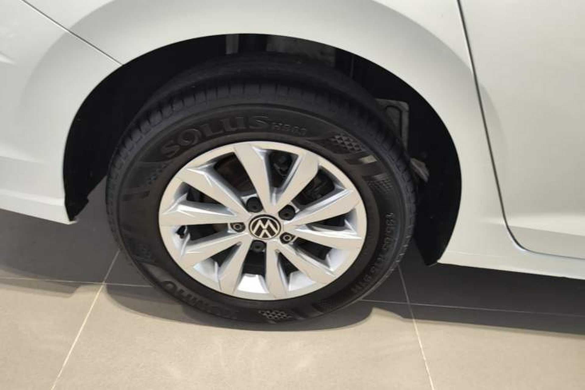 Used Volkswagen Bora 2023 200TSI DSG Comfort Edition Right Rear Wheel Hub