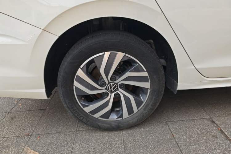 Used Volkswagen Bora 2023 200TSI DSG Enjoyment Edition Right Rear Wheel Hub