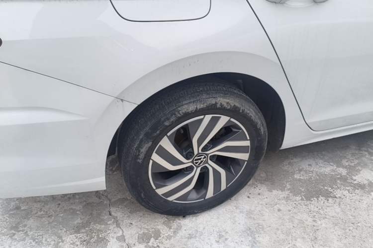 Used Volkswagen Bora 2023 200TSI DSG Enjoyment Edition Right Rear Wheel Hub