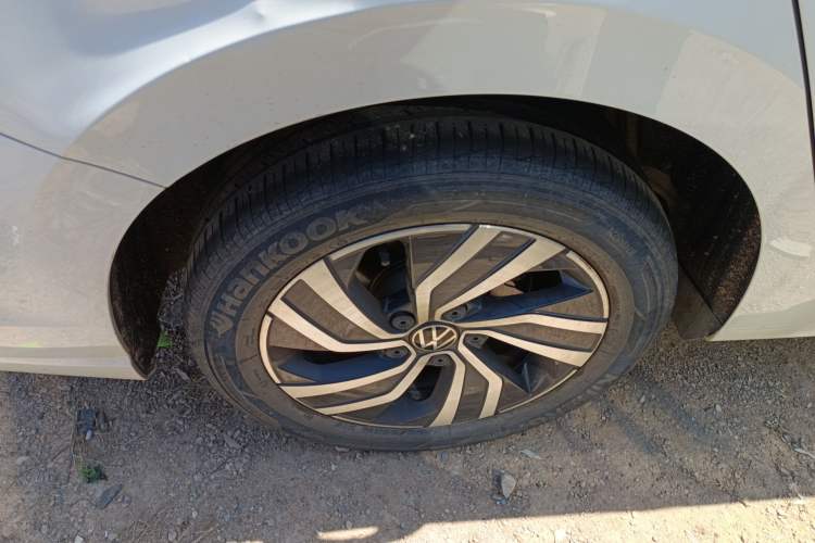 Used Volkswagen Bora 2023 200TSI DSG Enjoyment Edition Right Rear Wheel Hub