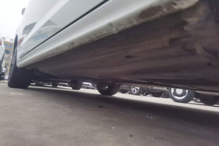Used Volkswagen Bora 2023 200TSI DSG YueXing PRO Edition Right Side Sill