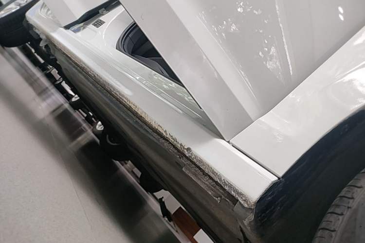 Used Volkswagen Bora 2023 200TSI DSG Comfort Edition Right Side Sill