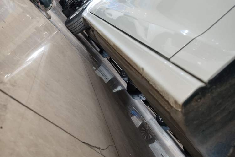 Used Volkswagen Bora 2023 200TSI Manual Comfort Edition Right Side Sill