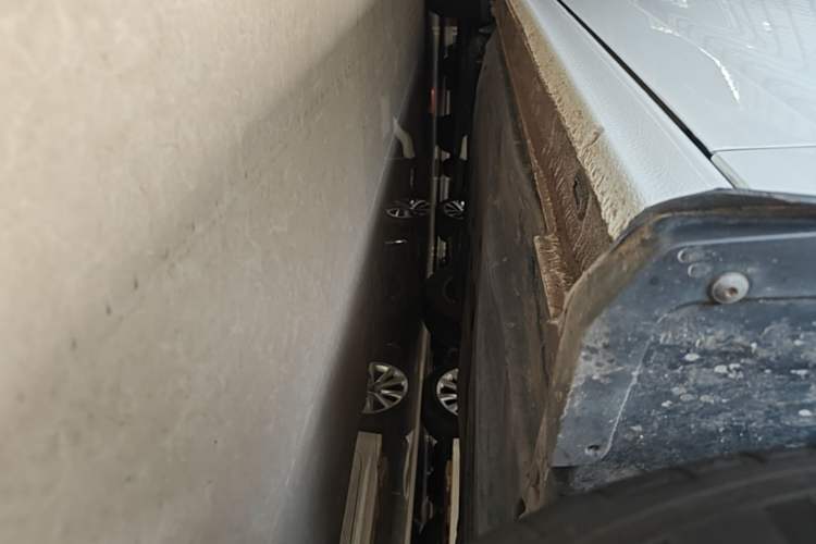 Used Volkswagen Bora 2023 1.5L Automatic Changer Limited Edition Right Side Sill