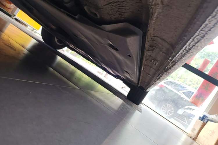 Used Volkswagen Bora 2023 1.5L Automatic Changer Limited Edition Right Side Sill