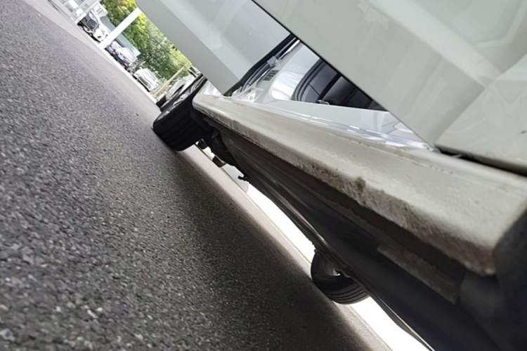 Used Volkswagen Bora 2023 200TSI DSG Enjoyment Edition Right Side Sill