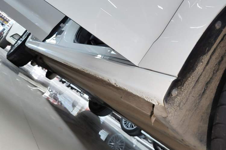 Used Volkswagen Bora 2023 200TSI DSG Enjoyment Edition Right Side Sill