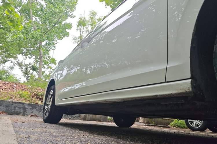 Used Volkswagen Bora 2023 200TSI DSG Enjoyment Edition Right Side Sill