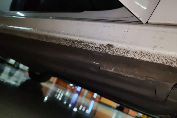 Used Volkswagen Bora 2023 200TSI DSG Smart Drive Version Right Side Sill