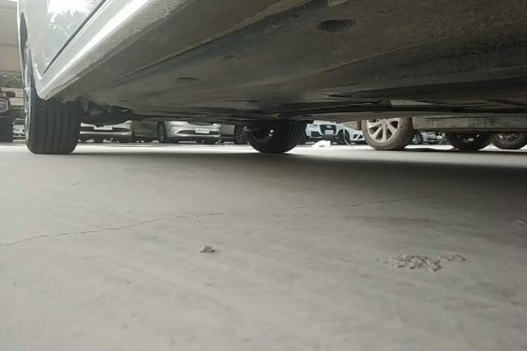 Used Volkswagen Bora 2023 200TSI DSG YueXing PRO Edition Right Side Sill