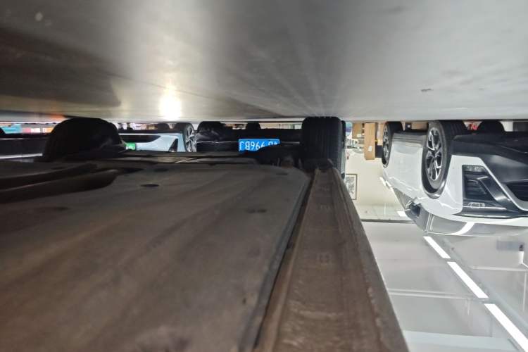 Used Volkswagen Bora 2023 200TSI DSG YueXing PRO Edition Right Side Sill