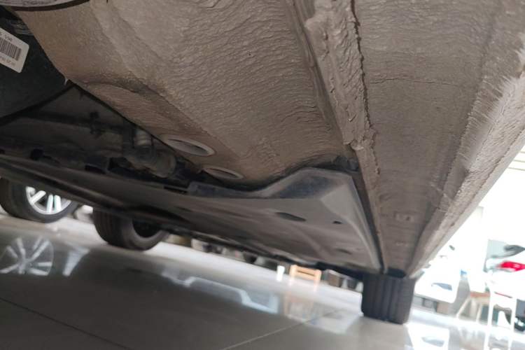 Used Volkswagen Bora 2023 280TSI DSG Prestige Edition Right Side Sill