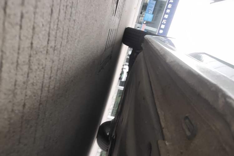 Used Volkswagen Bora 2023 200TSI DSG Smart Drive Version Right Side Sill