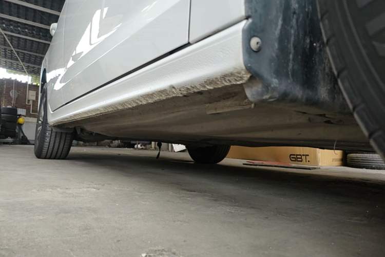 Used Volkswagen Bora 2023 200TSI DSG Enjoyment Edition Right Side Sill