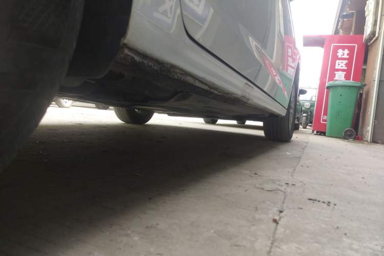 Used Volkswagen Bora 2023 200TSI DSG Comfort Edition Right Side Sill