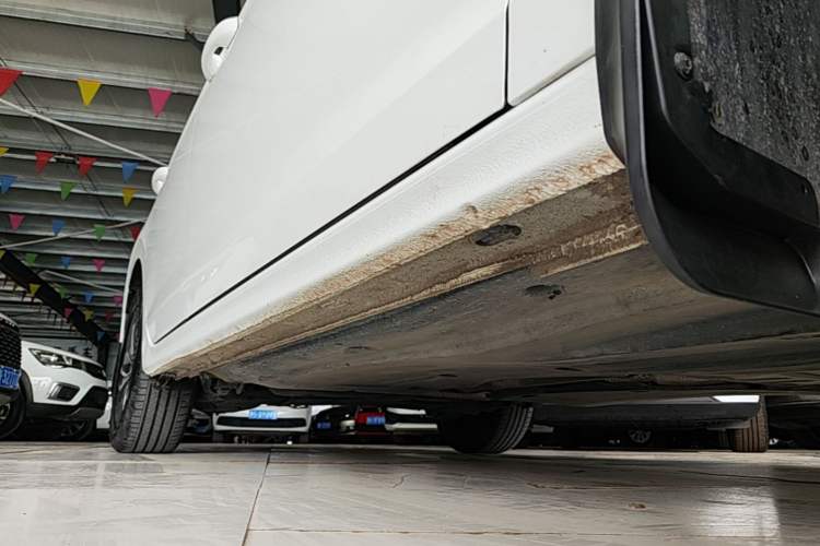 Used Volkswagen Bora 2023 200TSI DSG Enjoyment Edition Right Side Sill