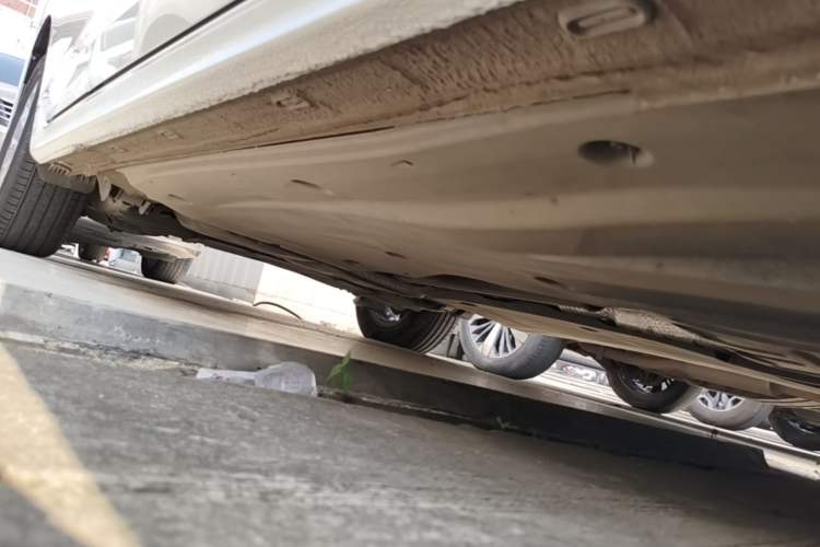 Used Volkswagen Bora 2023 200TSI DSG Comfort Edition Right Side Sill