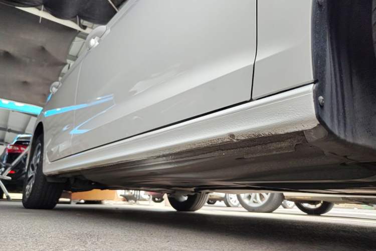 Used Volkswagen Bora 2023 200TSI DSG Enjoyment Edition Right Side Sill