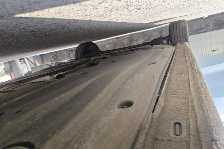 Used Volkswagen Bora 2023 200TSI DSG YueXing PRO Edition Right Side Sill