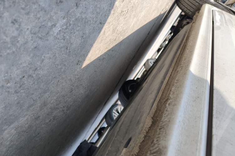 Used Volkswagen Bora 2023 200TSI DSG Enjoyment Edition Right Side Sill