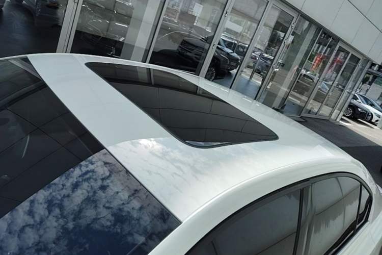 Used Volkswagen Bora 2023 200TSI DSG Enjoyment Edition Roof