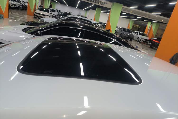 Used Volkswagen Bora 2023 200TSI DSG Smart Drive Version Roof