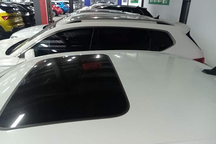 Used Volkswagen Bora 2023 200TSI DSG YueXing PRO Edition Roof