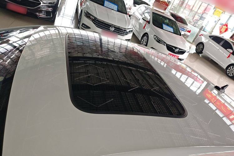 Used Volkswagen Bora 2023 200TSI DSG SmartDrive PRO Edition Roof