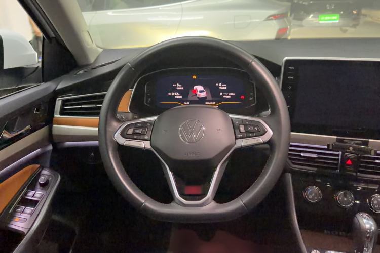 Used Volkswagen Bora 2023 200TSI DSG YueXing PRO Edition Steering Wheel