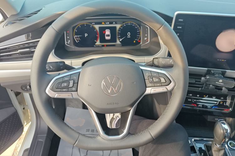 Used Volkswagen Bora 2023 300TSI DSG Prestige Edition Steering Wheel