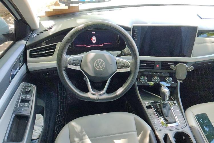 Used Volkswagen Bora 2023 200TSI DSG YueXing PRO Edition Steering Wheel