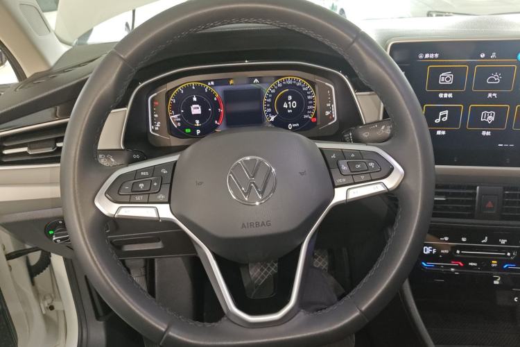 Used Volkswagen Bora 2023 300TSI DSG Prestige Edition Steering Wheel