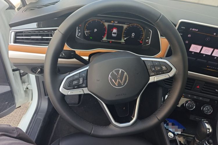 Used Volkswagen Bora 2023 200TSI DSG YueXing PRO Edition Steering Wheel