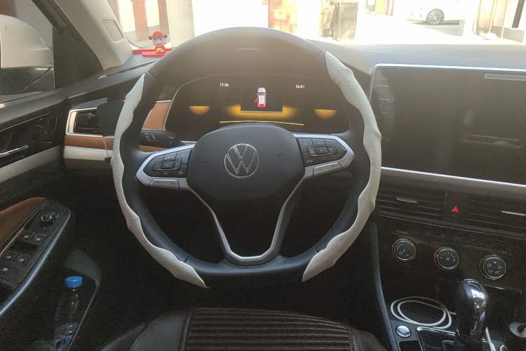 Used Volkswagen Bora 2023 200TSI DSG YueXing PRO Edition Steering Wheel