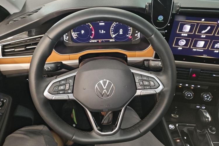Used Volkswagen Bora 2023 200TSI DSG SmartDrive PRO Edition Steering Wheel
