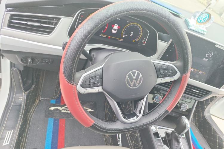 Used Volkswagen Bora 2023 200TSI DSG YueXing PRO Edition Steering Wheel