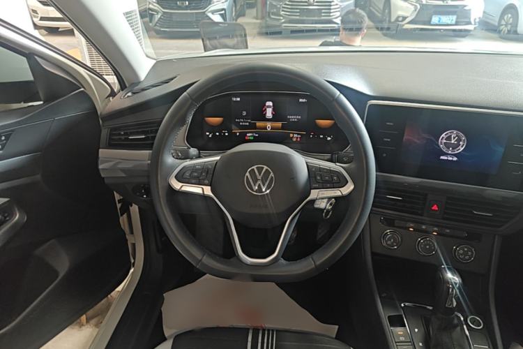 Used Volkswagen Bora 2023 1.5L Automatic Changer Limited Edition Steering Wheel