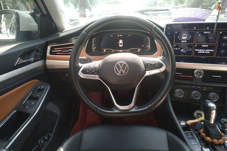 Used Volkswagen Bora 2023 200TSI DSG YueXing PRO Edition Steering Wheel